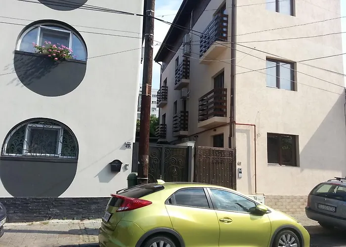 Banu Manta Daire Bükreş