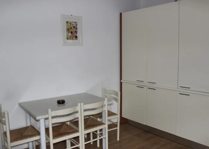 Banu Manta Βουκουρέστι